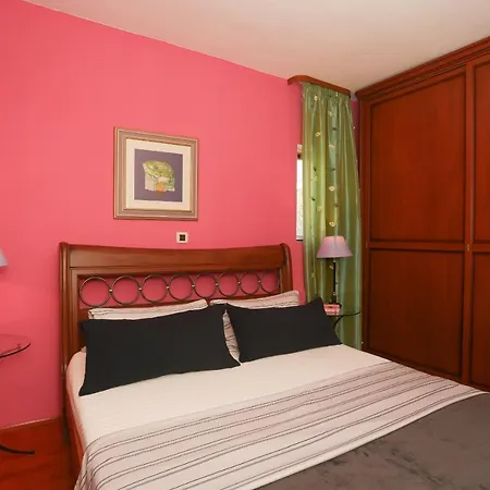 Casa Zorana-alba Trogir