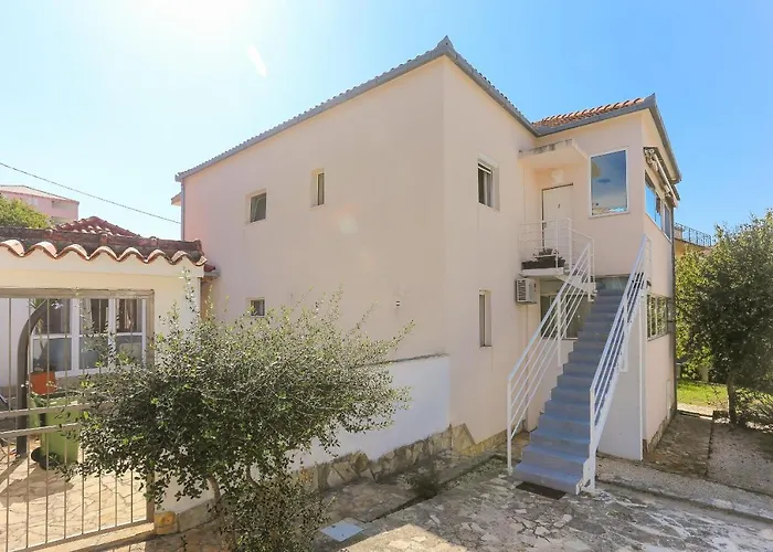 Casa Zorana-alba *