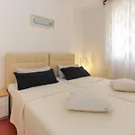 Casa Zorana-alba Apartment *